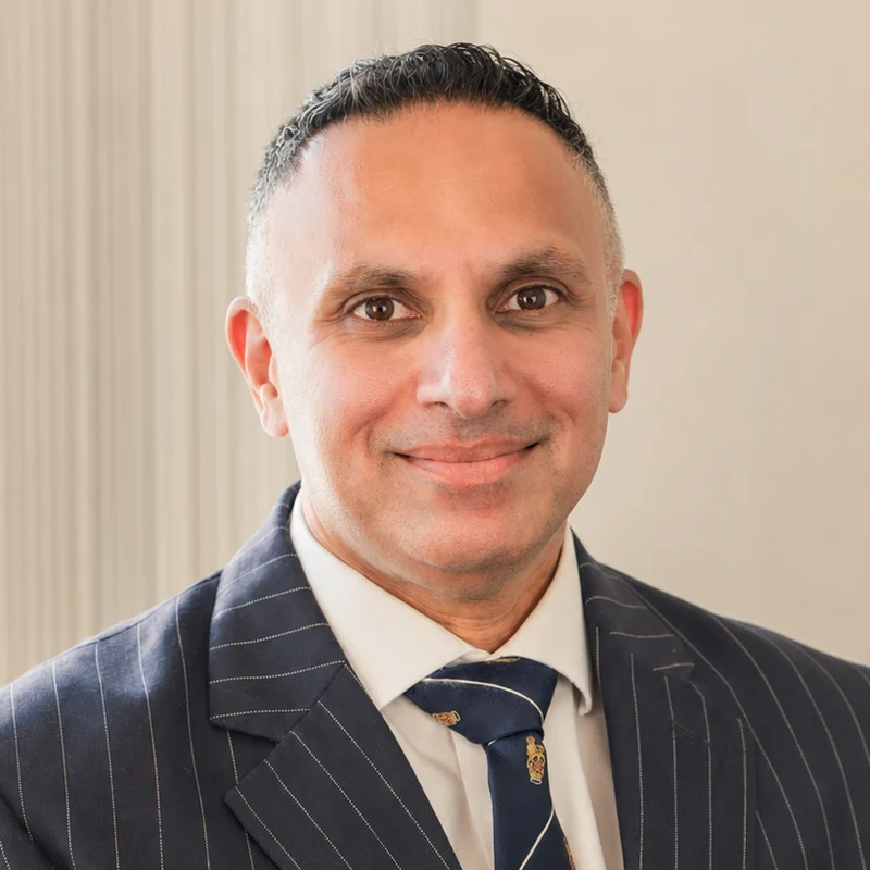 Professor Arul Ramasamy, Consultant Orthopaedic Foot & Ankle Surgeon